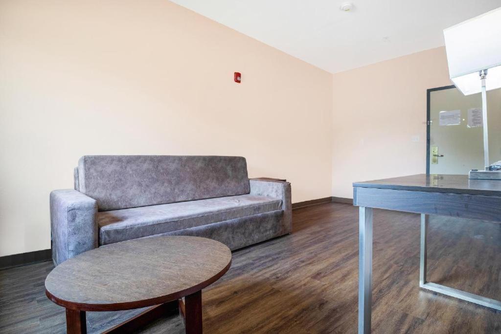 Royal Inn & Suites Adairsville Eksteriør billede